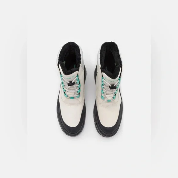 NWOT Women’s TIMBERLAND Boot 91/2 - Picture 3 of 11